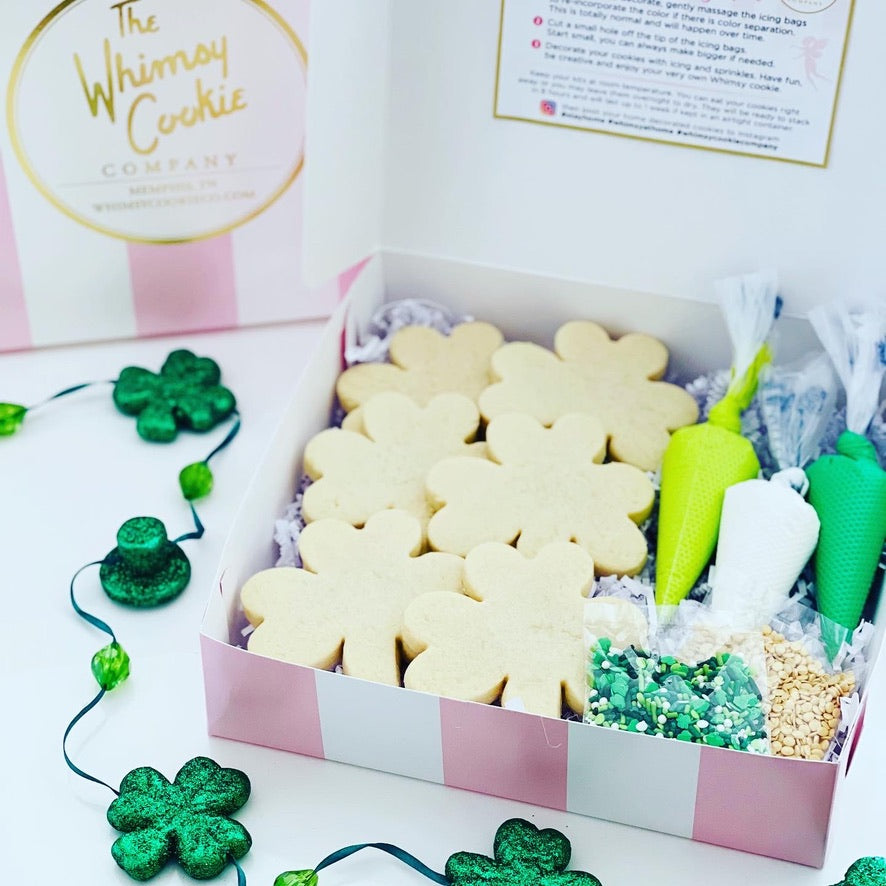 Shamrock Decorating Kit