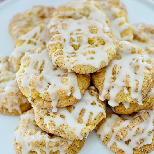Cinnamin Roll Gooey Butter Cookies